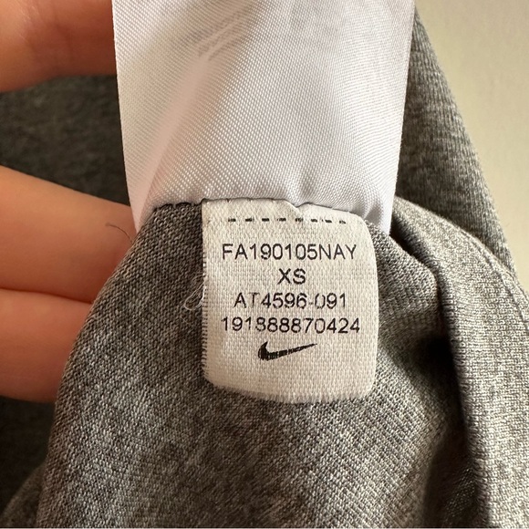 Nike Dri Fit Crisscross Back Just Do It Logo Strap Grey Active Tank Top Size XS - Picture 10 of 11